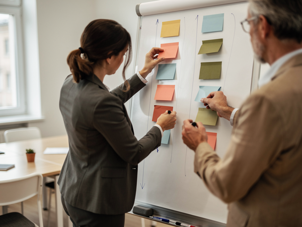 Bild zu Selbstreguliertes Lernen (SRL) mit Methoden des agilen Arbeitens fördern und durch digitale Tools unterstützen, KI-generiertes Bild