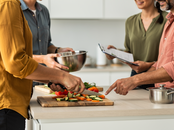 Bild zu Hauswirtschaft Modul 1 cooking for future - Zukunft und Nachhaltigkeit im Hauswirtschaftsunterricht, KI-generiertes Bild