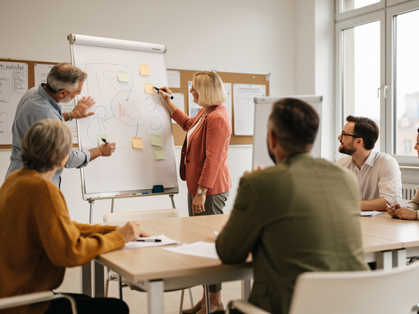 Bild zu Modul 2: Niemand darf ausgegrenzt werden! – Diskriminierung von LSBTIQ* vorbeugen und begegnen, KI-generiertes Bild